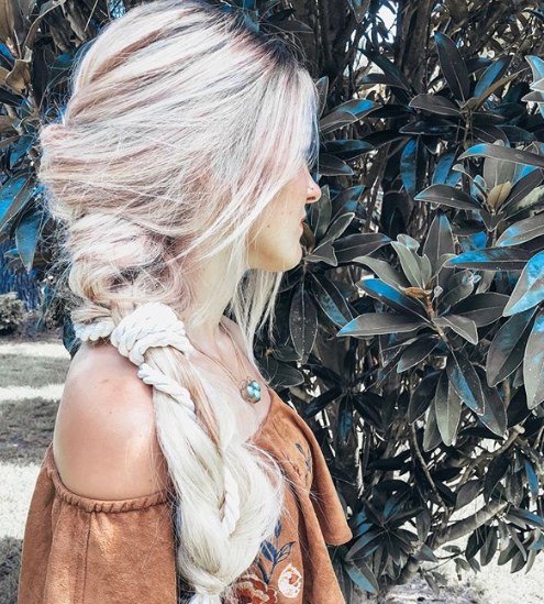 Модная коса в стиле бохо