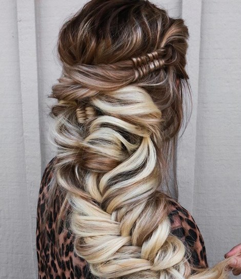 Модная коса в стиле бохо