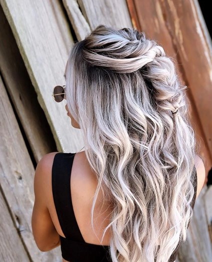 Модная коса в стиле бохо