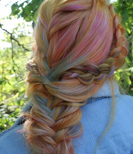 Модная коса в стиле бохо