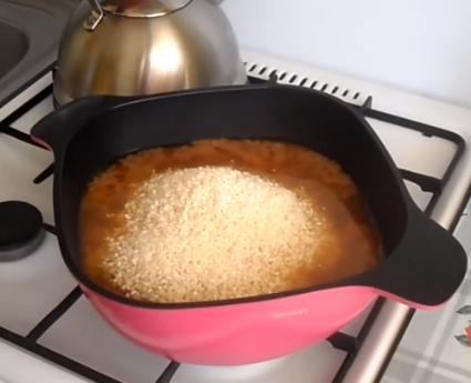 Плов по-узбекски готовится немного более часа