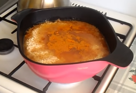 Плов по-узбекски готовится немного более часа