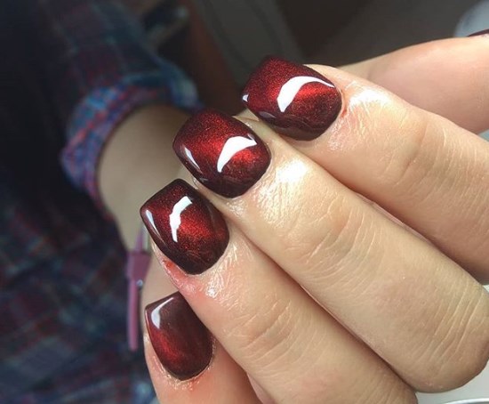 Маникюр кошачий глаз