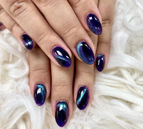 Маникюр кошачий глаз