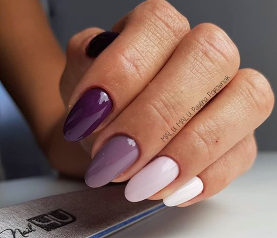 Модный фиолетовый маникюр