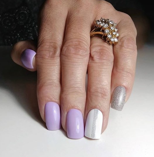 Модный фиолетовый маникюр