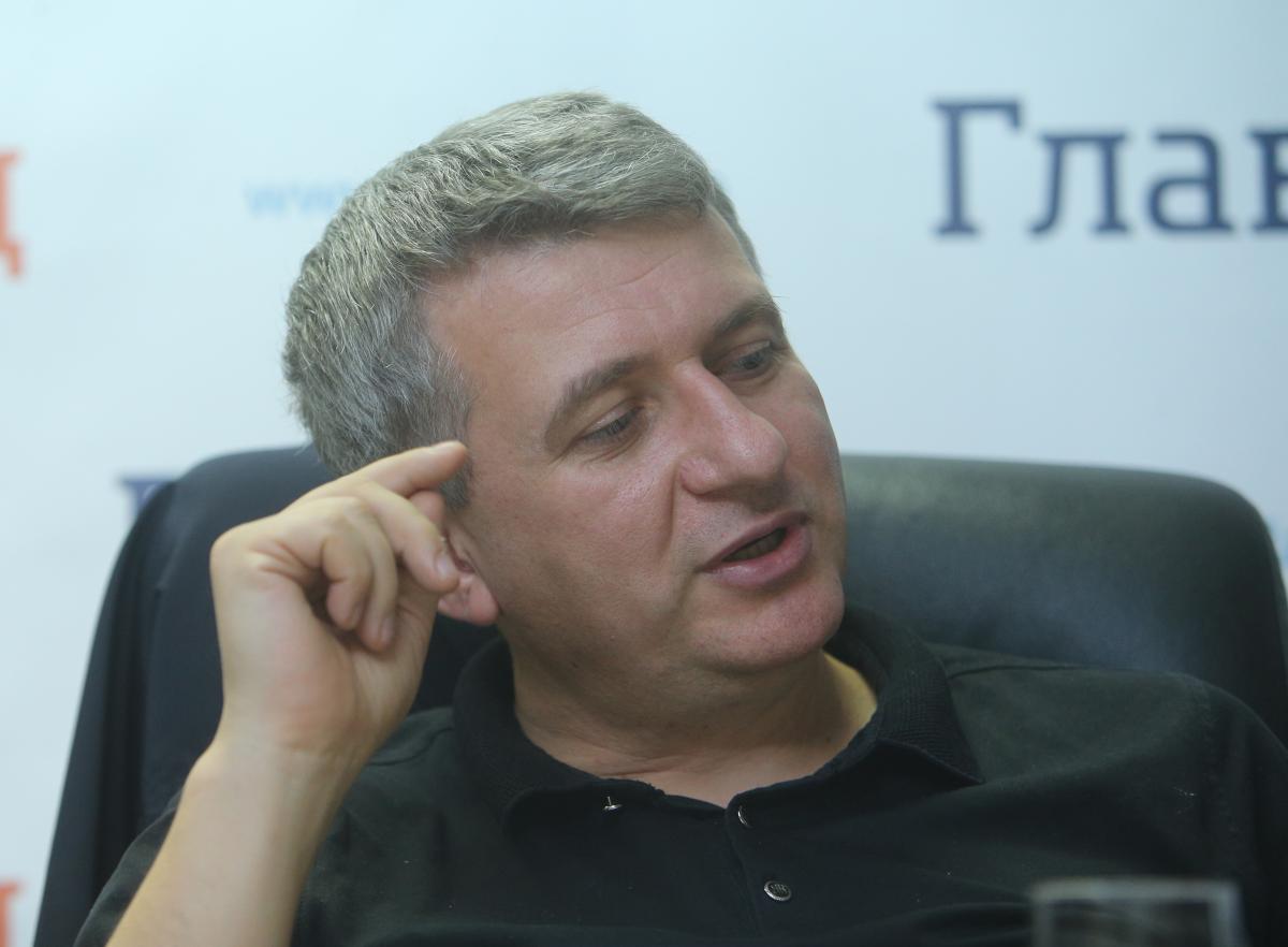 Юрий Романенко