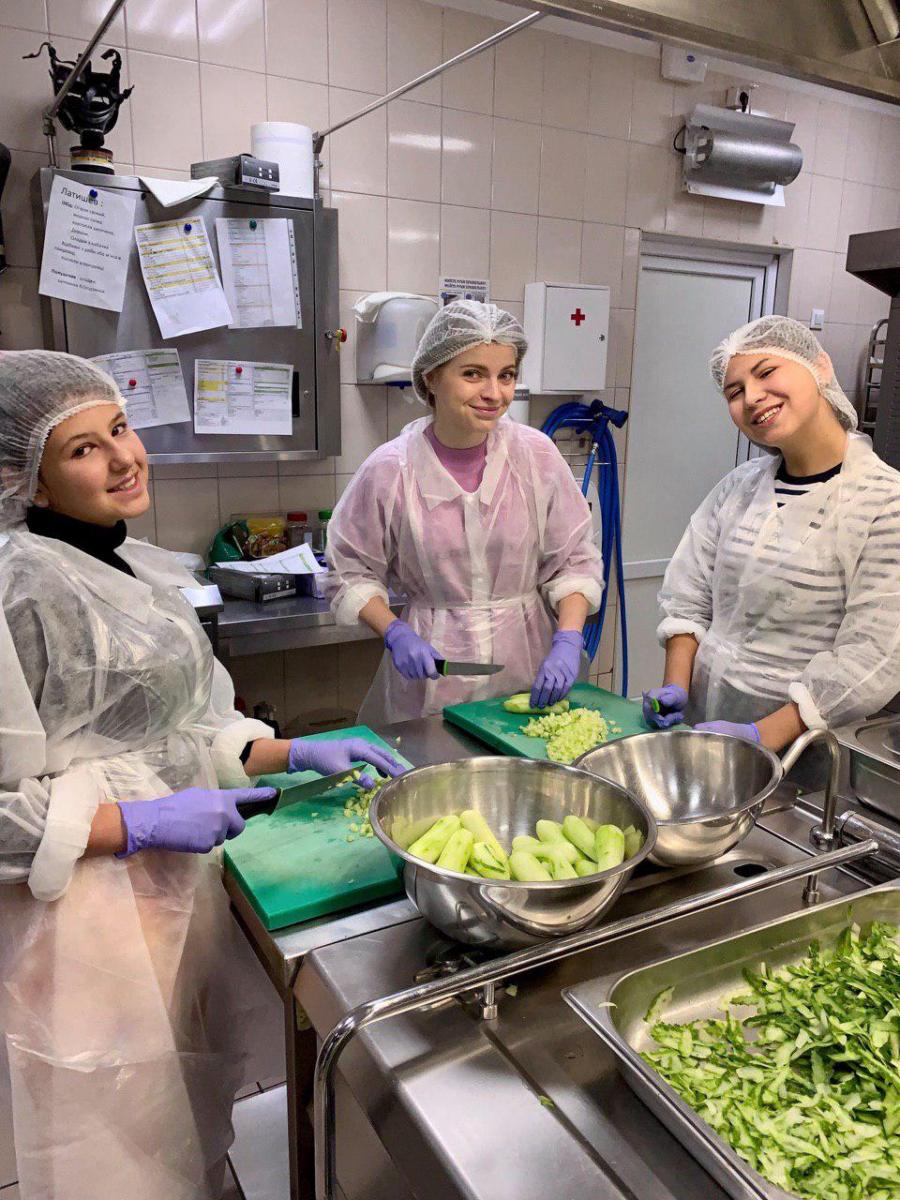 / Фото: Facebook/Новопечерская школа / Фото: Facebook/Новопечерская школа