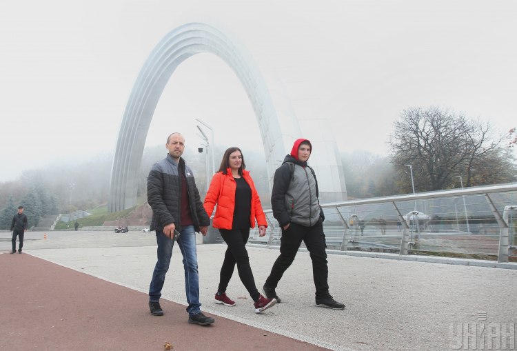 В Сети похвастались красочными фото туманного Киева