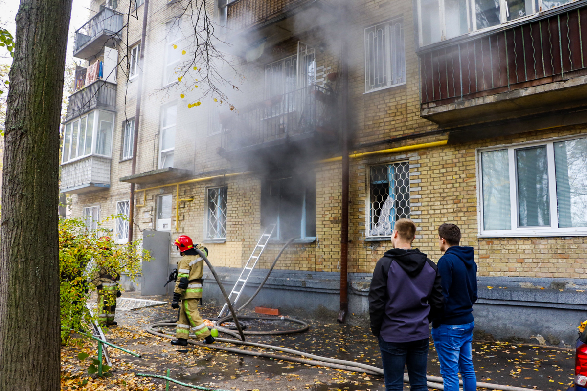 В Киеве горела квартира, найдено тело мужчины - Новости Киева В Киеве горела квартира, найдено тело мужчины - Новости Киева