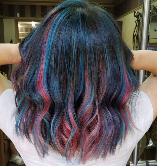 Модные женские стрижки на средние волосы