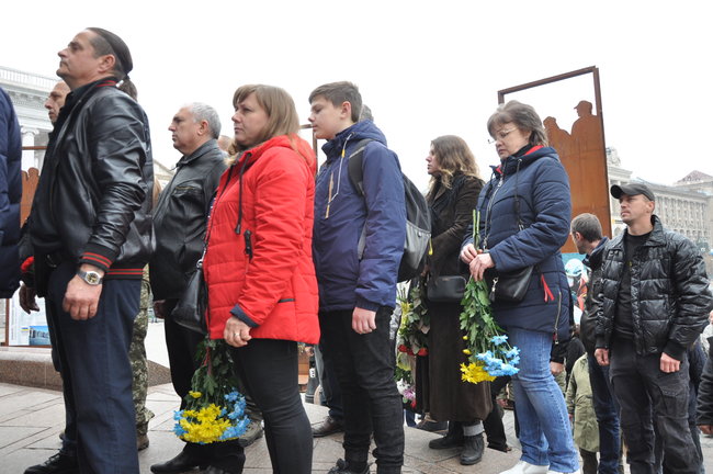 С Виктором Дегтяревым простились на Майдане