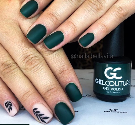 Модный изумрудный маникюр