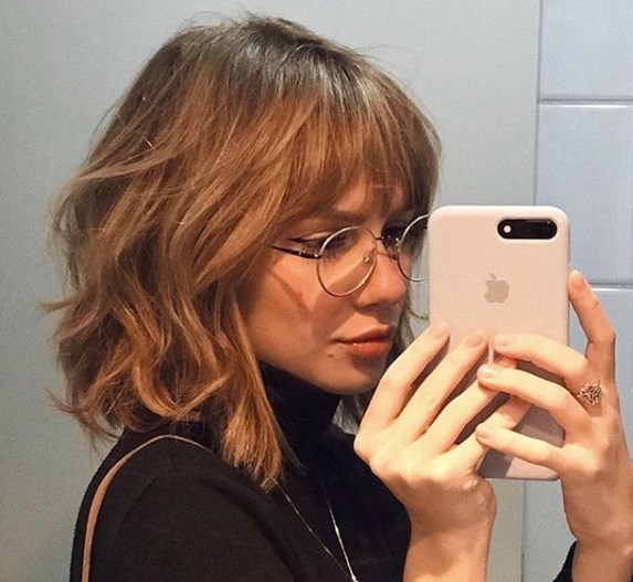 Стрижка французский боб с челкой 