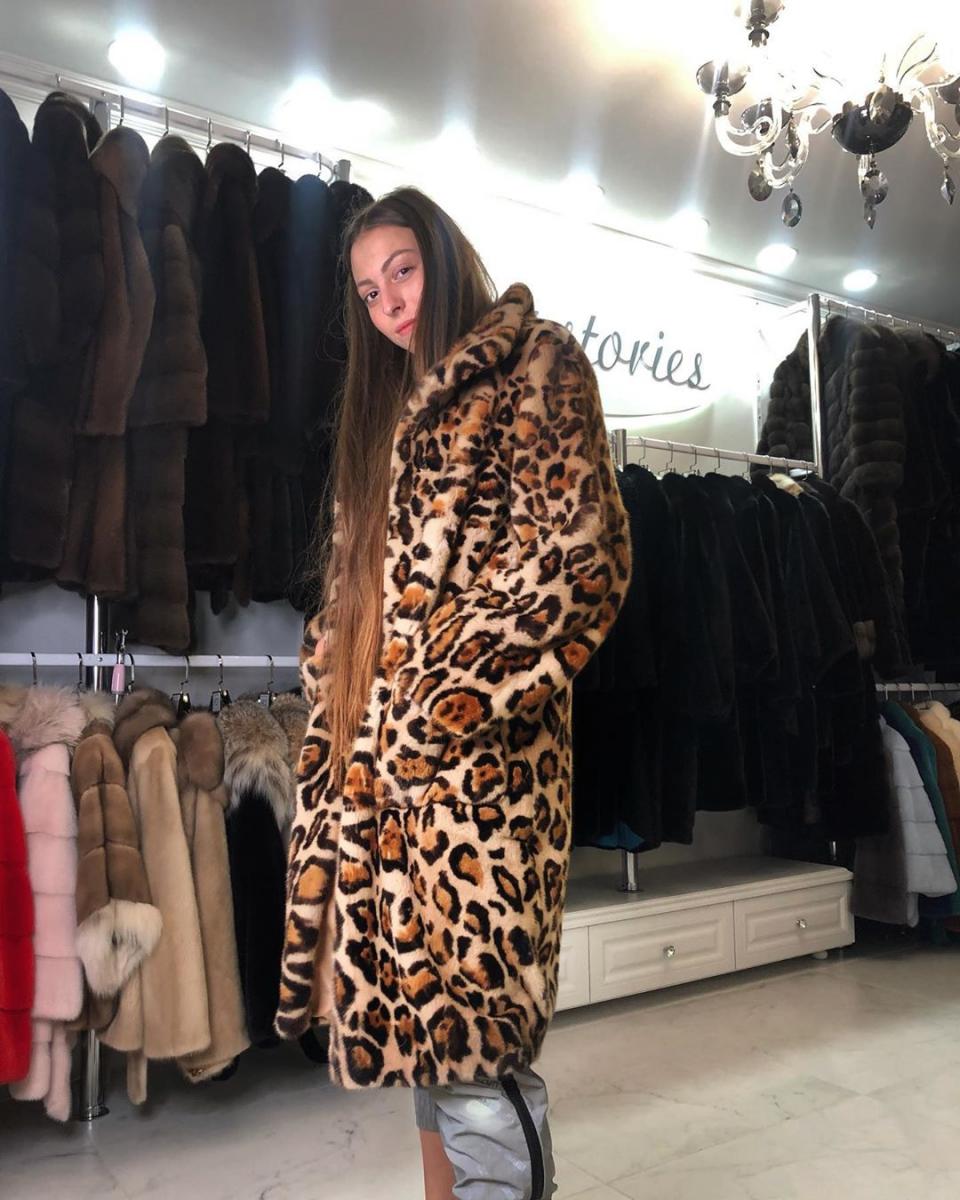 Маша Полякова шубы