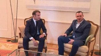 макрон сенцов макрон сенцов