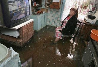 Скоро будет шесть лет, как кроме Украины ничего в России по телевизору не показывают Скоро будет шесть лет, как кроме Украины ничего в России по телевизору не показывают