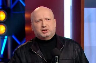 На Турчинова обрушились с критикой в Сети На Турчинова обрушились с критикой в Сети