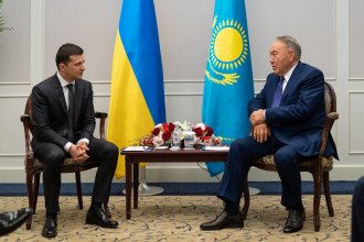 Владимир Зеленский и Нурсултан Назарбаев