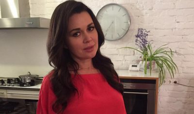 Анастасия Заворотнюк