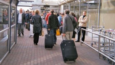 Уезжают Уезжают