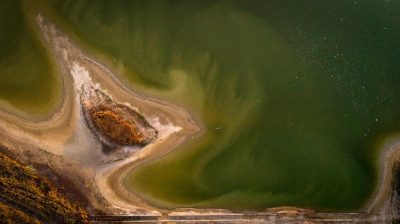 Обмелевший водоем / Twitter / Крымский бандеровец Обмелевший водоем / Twitter / Крымский бандеровец