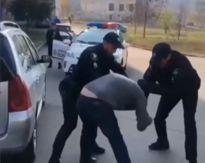 На видео инцидента даже слышен хруст поломанной кости
