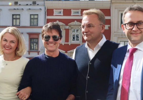 Я вас люблю: Том Круз после Одессы посетил еще один город