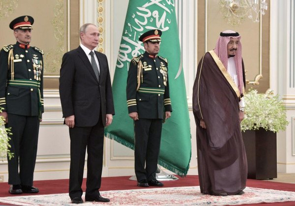 При Путине саудовский оркестр исковеркал гимн России, опубликовано видео