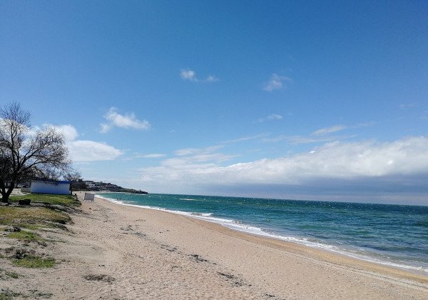 "Что зимой, что летом": в Сети опубликовали обезлюдевшие пляжи в Крыму