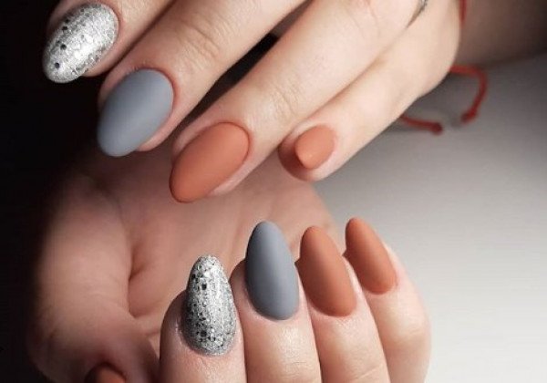 Красивый маникюр на осень: модный маникюр омбре и градиент - 35 фото