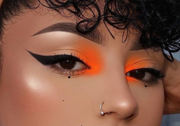 Макияж глаз: как правильно нарисовать стрелки, советы, лучшие идеи на фото