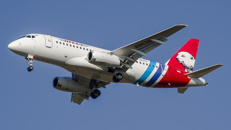 самолет, Sukhoi Superjet самолет, Sukhoi Superjet