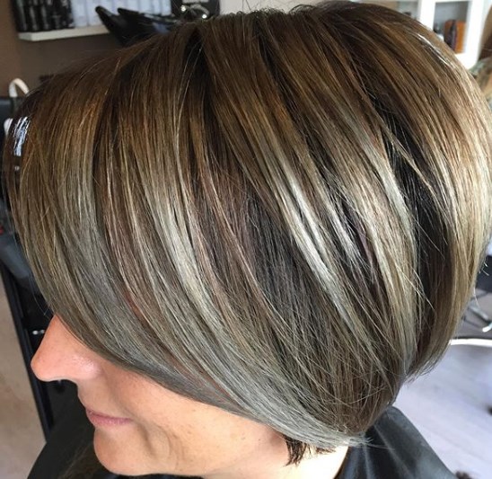 Стрижки с эффектом омоложения Стрижки с эффектом омоложения