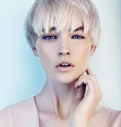 Стрижки с эффектом омоложения Стрижки с эффектом омоложения