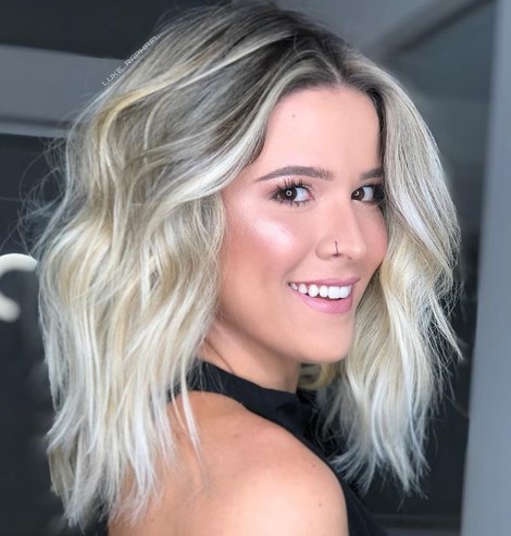 Модная стрижка лонг боб