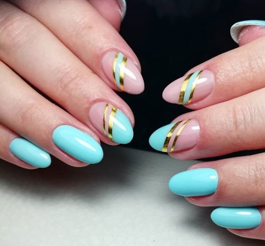 Бирюзовый маникюр
