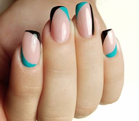 Бирюзовый маникюр