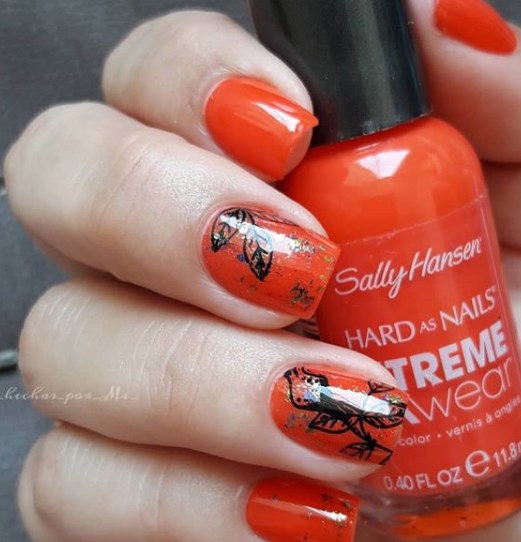 Оранжевый маникюр
