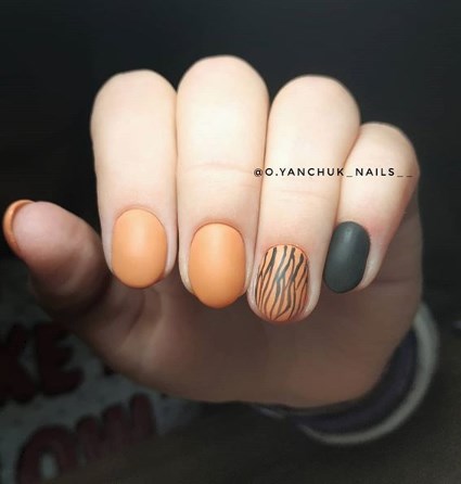 Оранжевый маникюр