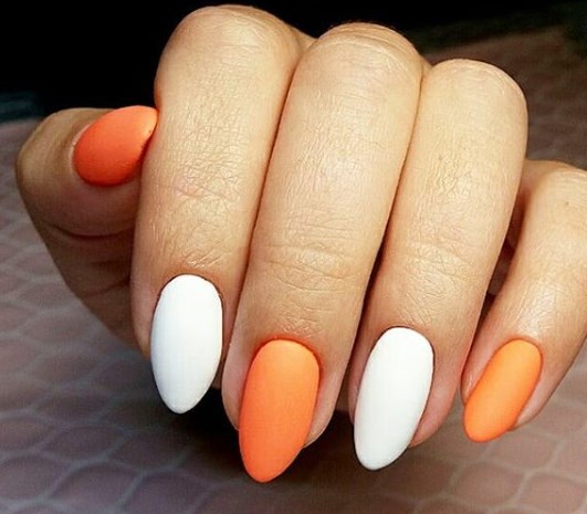 Оранжевый маникюр