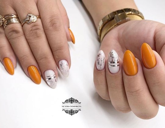Оранжевый маникюр