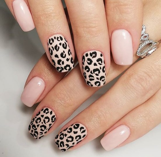 Бежевый маникюр Бежевый маникюр