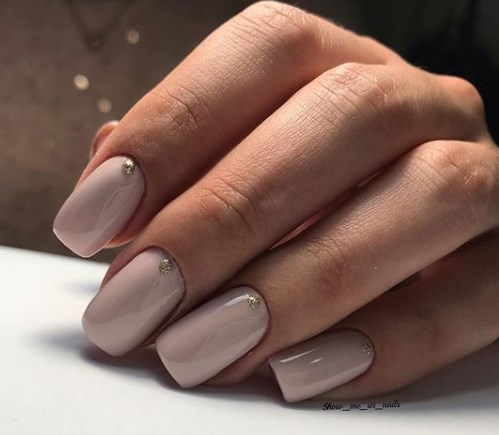 Бежевый маникюр Бежевый маникюр