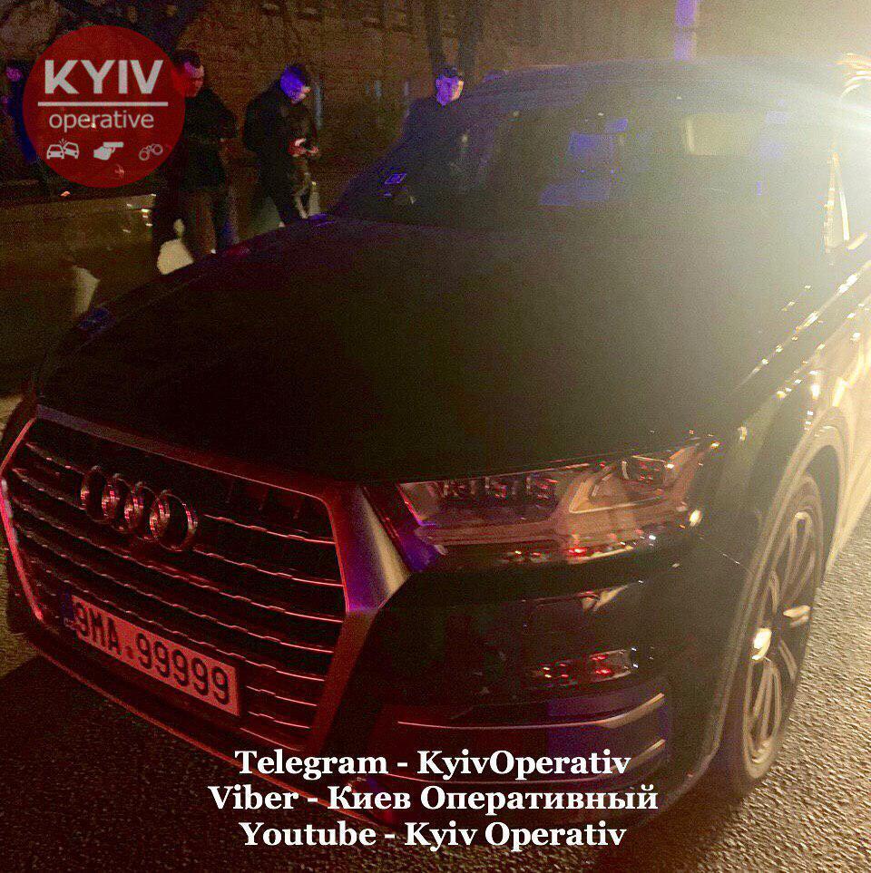 Сотрудник ГПУ угрожал патрульным в Киеве Сотрудник ГПУ угрожал патрульным в Киеве