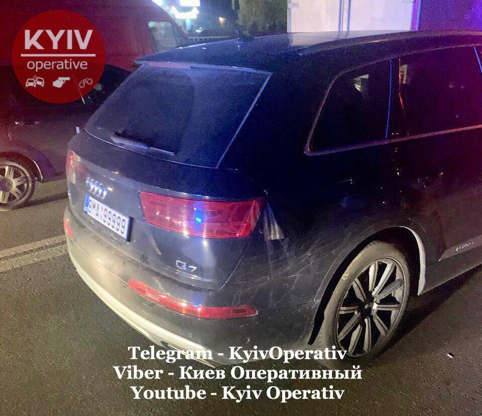 Сотрудник ГПУ угрожал патрульным в Киеве Сотрудник ГПУ угрожал патрульным в Киеве