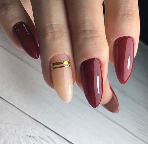 Модный бордовый маникюр