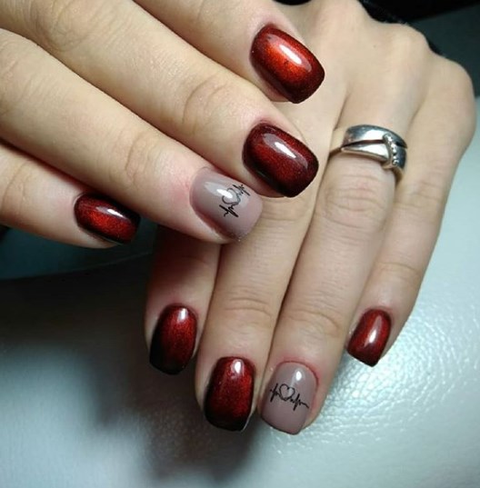 Модный бордовый маникюр