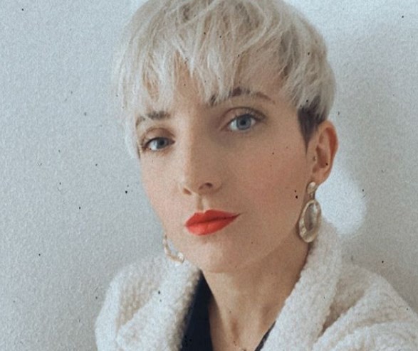 Женская стрижка под горшок 2019