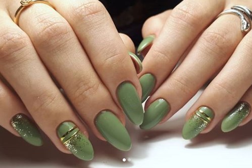 Оливковый маникюр 